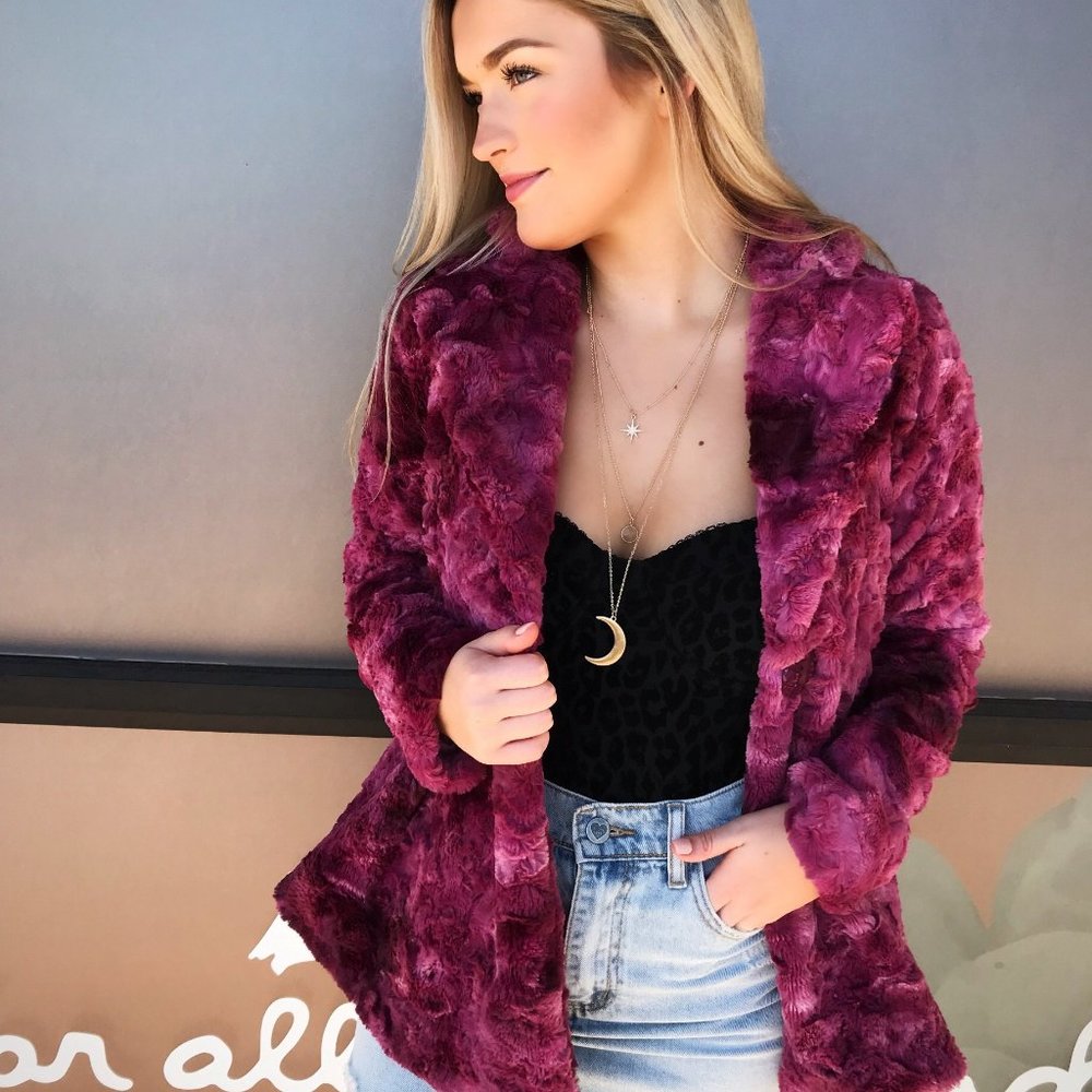 Ivy Jane 'Sheri' Short Fur Jacket in Wine